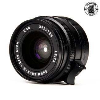 Leica Leica 28mm f/2 Summicron-M 11604. EXCELLENT