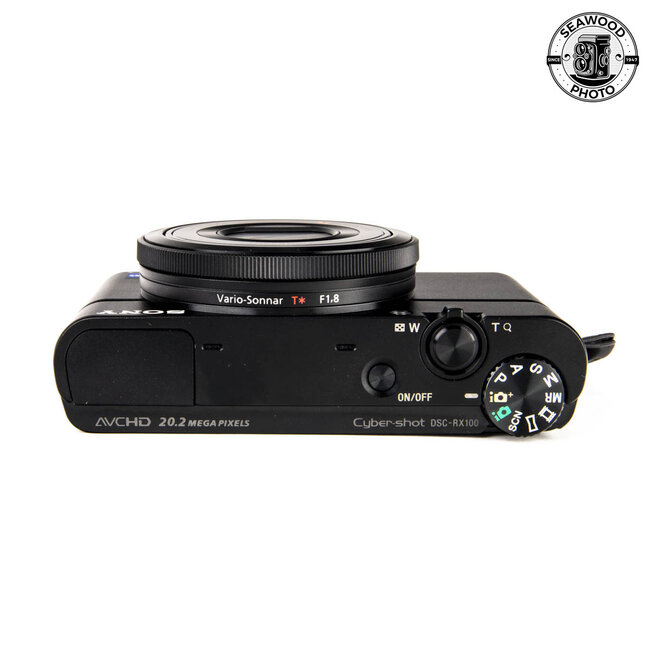 Sony RX100 20.2MP Point & Shoot EXCELLENT