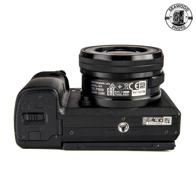 Sony a6300 24MP w/ 16-50mm OSS GOOD+