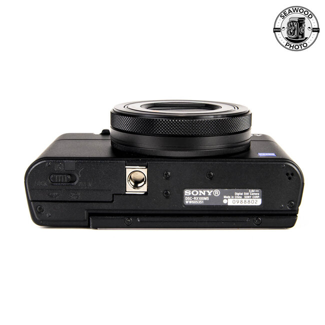 Sony Cyber-shot RX100 V  20.1 MP Digital Camera EXCELLENT