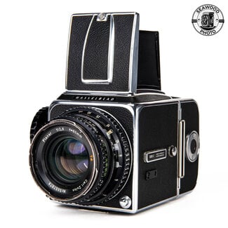 Hasselblad Hasselblad 500c w/ 80mm f2.8 T* and Bright Screen GOOD+