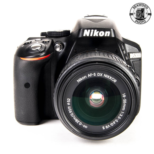 Nikon D5300 w/ 2 Lens Kit GOOD+