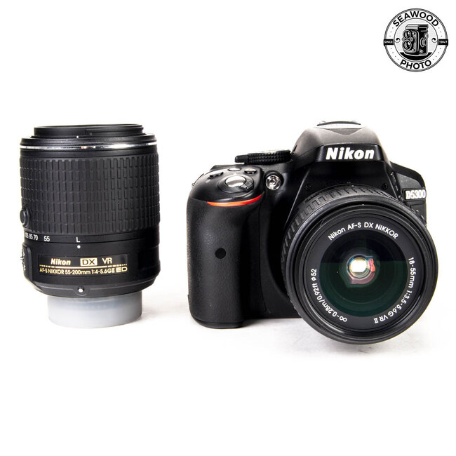 Nikon D5300 w/ 2 Lens Kit GOOD+