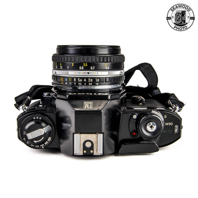 Nikon EM w/50mm f1.8 GOOD