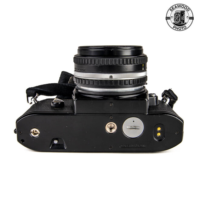 Nikon EM w/50mm f1.8 GOOD