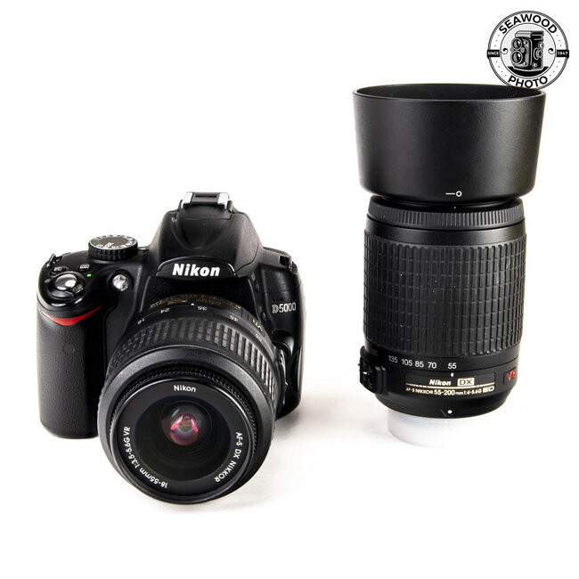 Nikon D5000 w/ 2 Lens Kit GOOD
