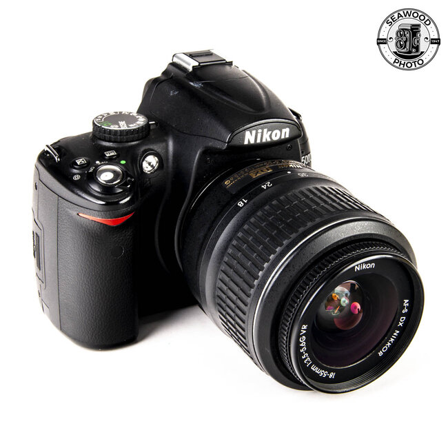 Nikon D5000 w/ 2 Lens Kit GOOD
