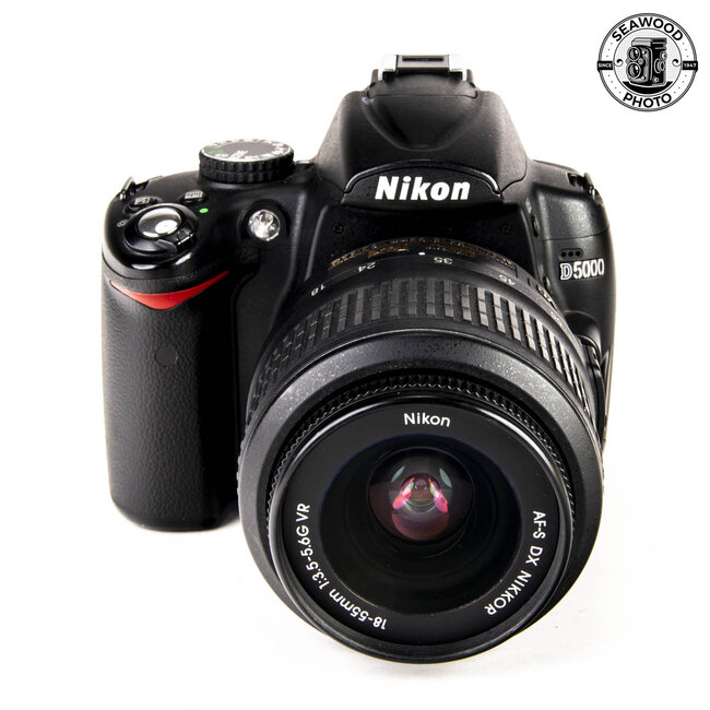 Nikon D5000 w/ 2 Lens Kit GOOD
