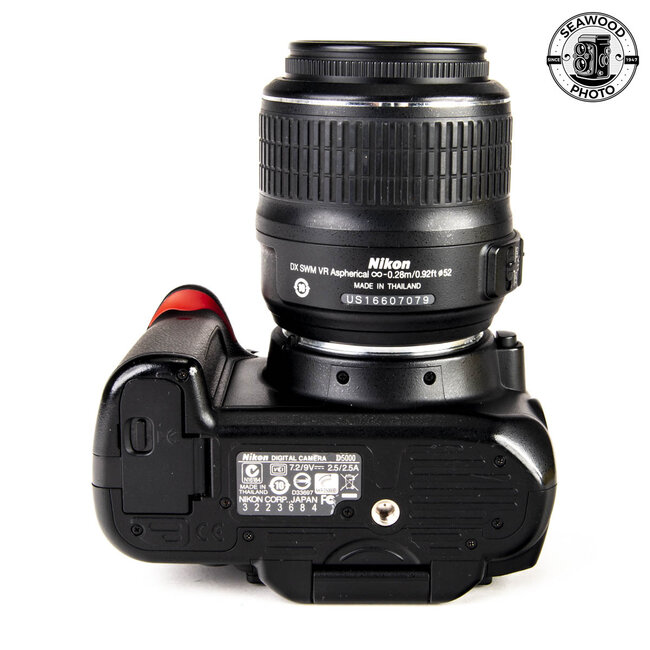 Nikon D5000 w/ 2 Lens Kit GOOD