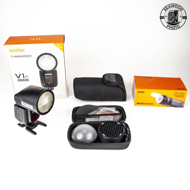 Godox V1-F Speedlight on camera flash for Fujifilm Cameras w/ AK-R1 Accessories Kit LIKE NEW