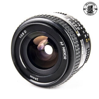 Nikon Nikon AF Nikkor 24mm f/2.8 D UGLY