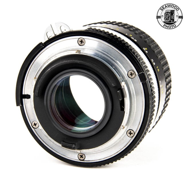 Nikon Nikkor 28mm f/2 Ai GOOD+