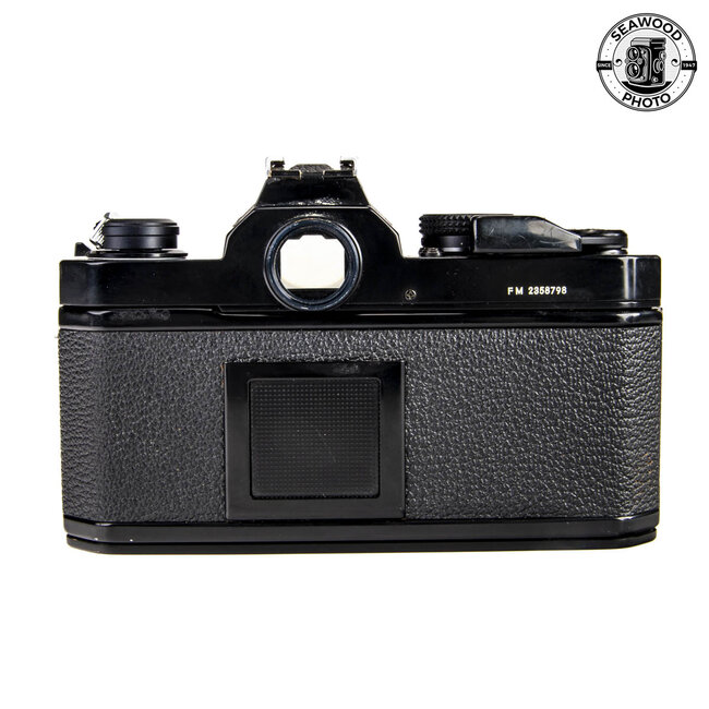 Nikon FM w/ 50mm f/1.8 Ai Nikkor GOOD+