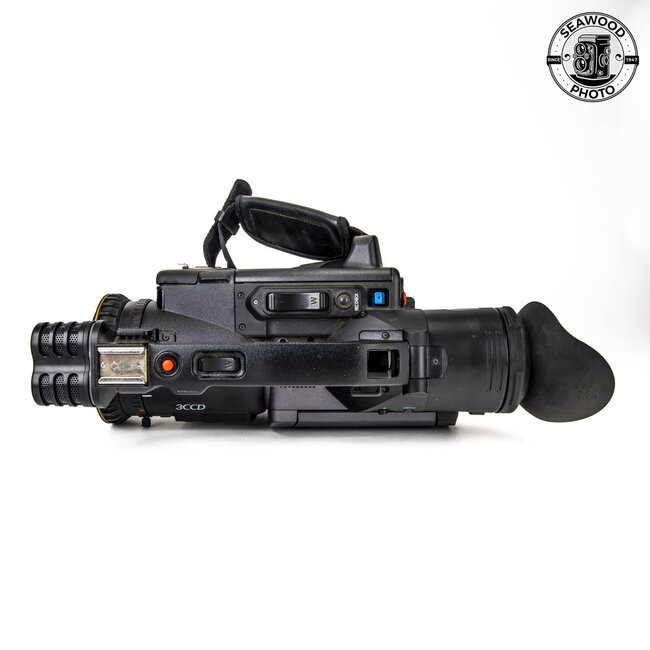 Panasonic AG-DVX100B 3CCD 24P MiniDV Camcorder GOOD+