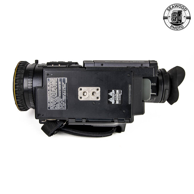 Panasonic AG-DVX100B 3CCD 24P MiniDV Camcorder GOOD+