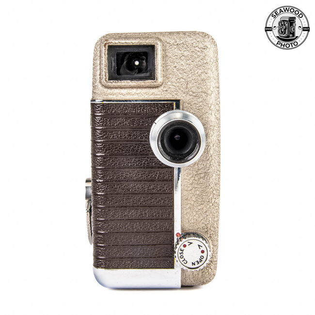 Revere 8 Model B-61 8mm Magazine Movie Camera w/Case  GOOD+
