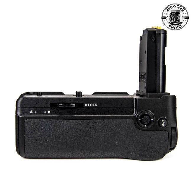 Nikon MB-N11 Power Battery Pack w/ Vertical Grip Z 6 II and Z 7 II LIKE NEW