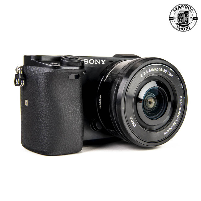 Sony a6000 24MP w/2 Lens Kit LOW SHUTTER EXCELLENT