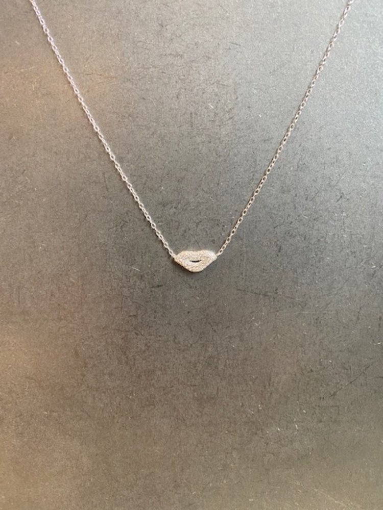 NYC C&C Crystal Delicate Necklace