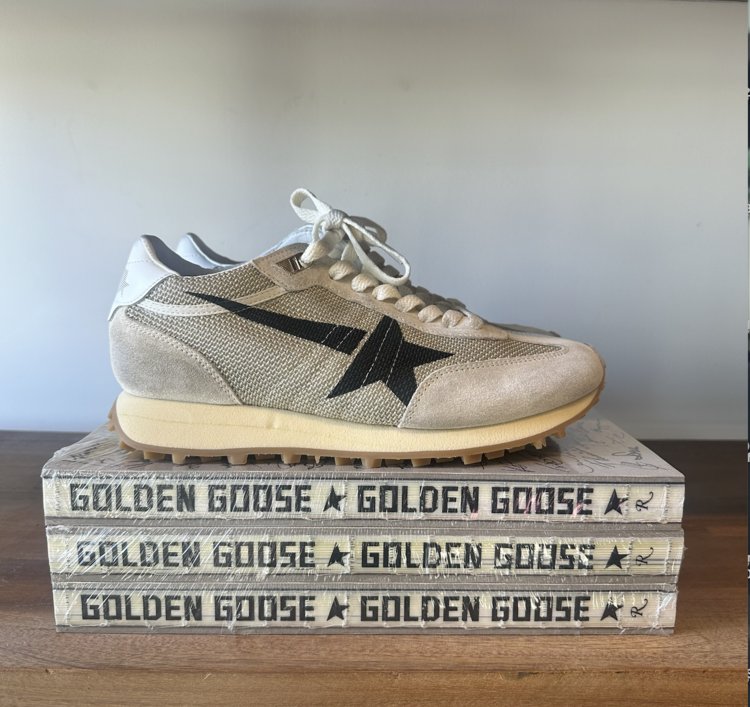 Golden Goose Running Marathon...82542