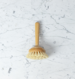 Iris Hantverk Swedish Stand Up Bath Tub Cleaning Brush - Birch