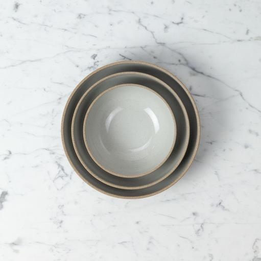Hasami Porcelain Round Bowl - Medium - Gloss Grey - 7 1/4" x 2"