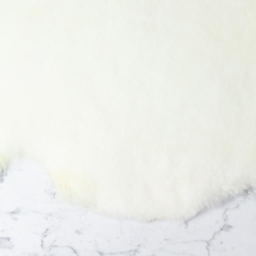 Farmhouse Large New Zealand Sheepskin - Short Ivory Fleece