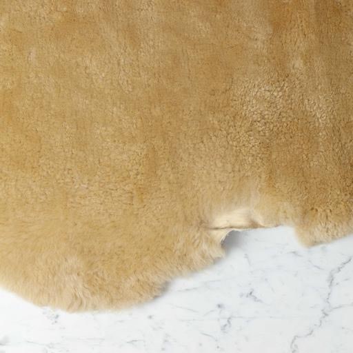 Farmhouse New Zealand Sheepskin - Short Oat Fleece