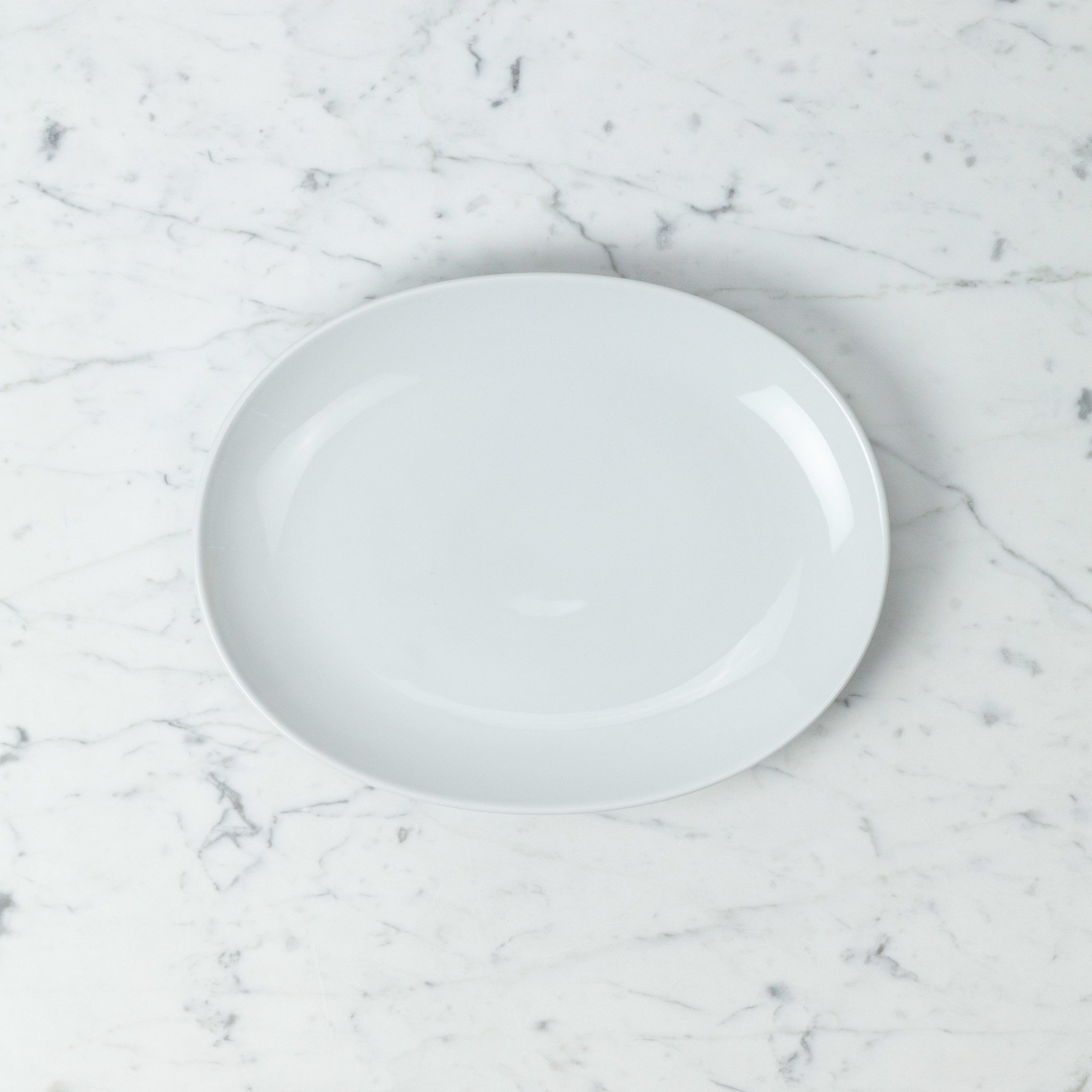 Common Everyday Oval Serving Plate - White - 10.5"