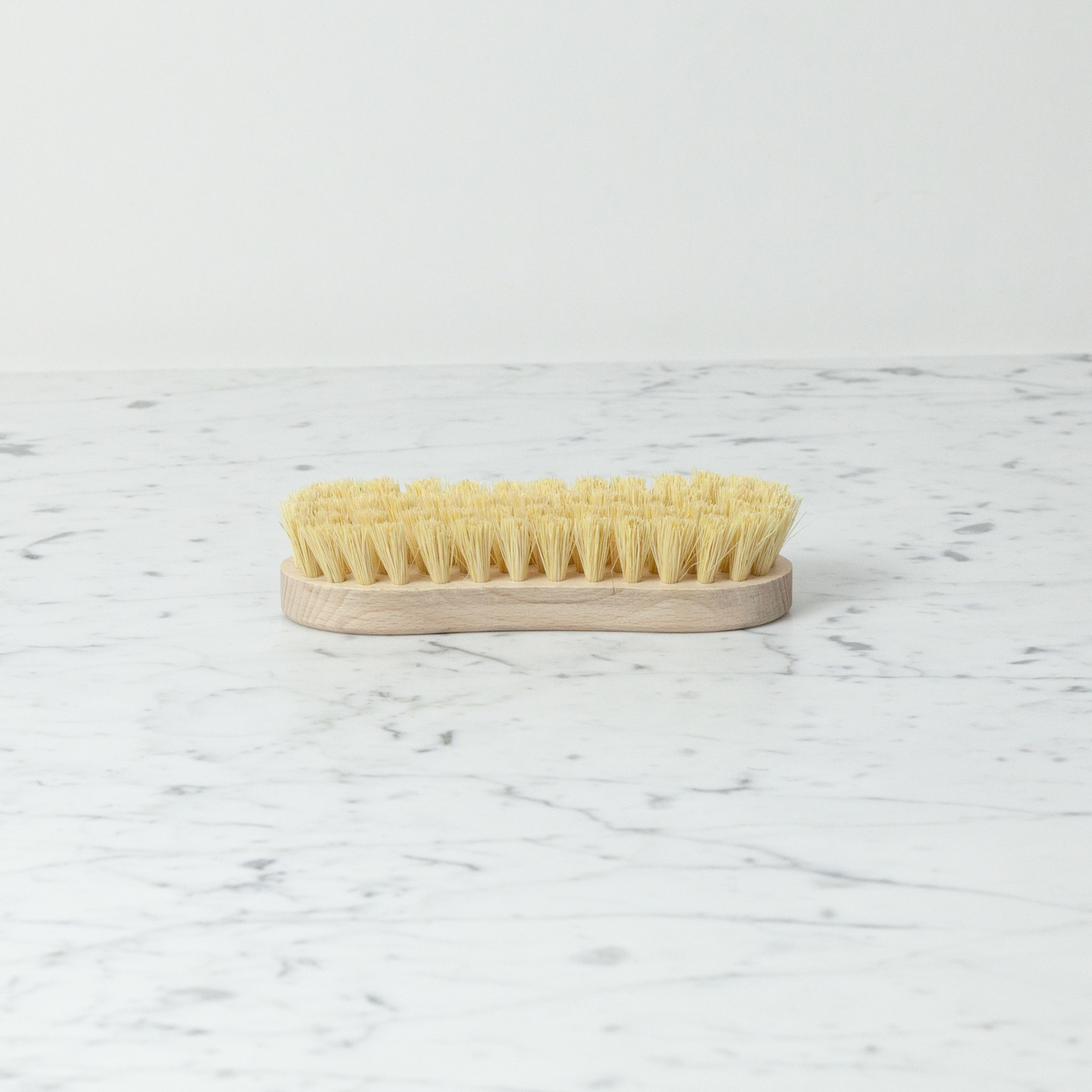 German Handleless Utility Scrubbing Brush - Stiff Tampico Bristles