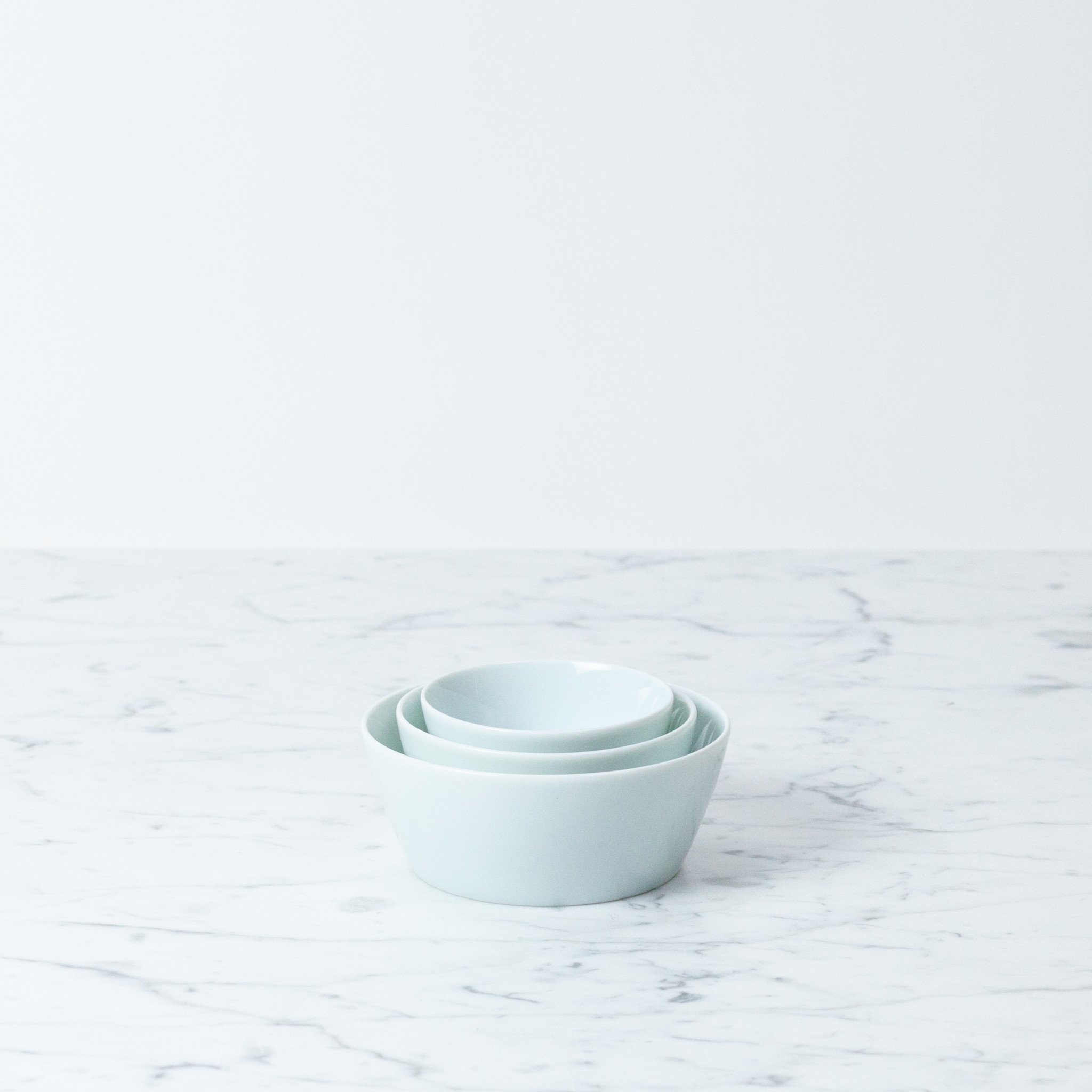 MIZU MIZU mizu-mizu Simple Porcelain Bowl - Bluish White - Large - 4.5''