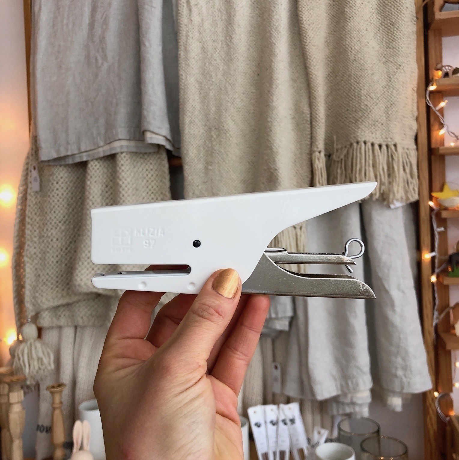 Ellepi Klizia 97 Italian Stapler - White