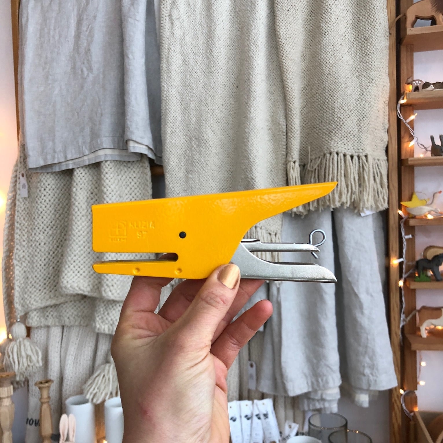 Ellepi Klizia 97 Italian Stapler- Yellow