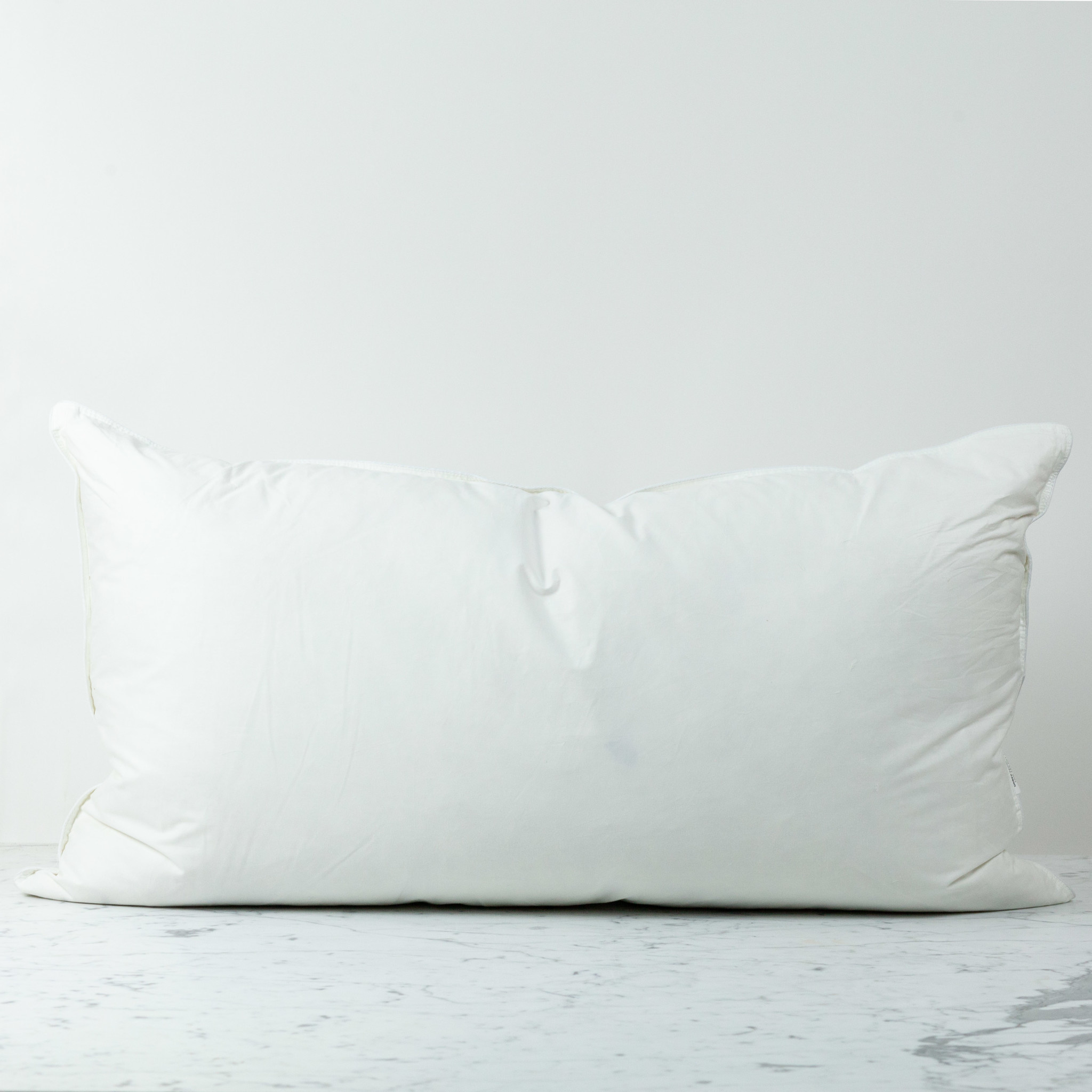 pillow to prop up legs