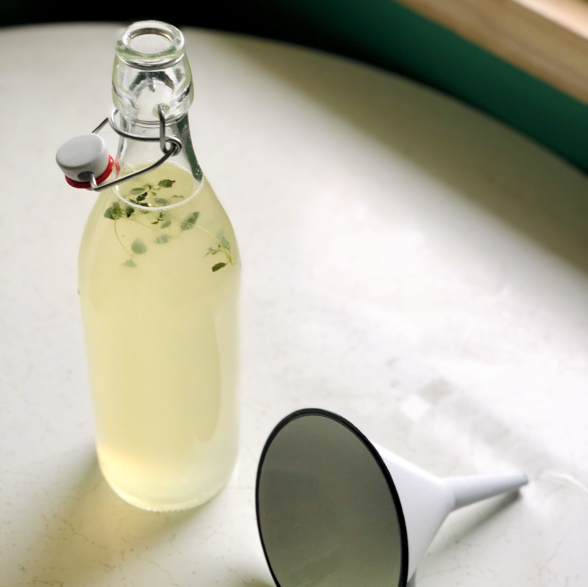 Le Parfait French Glass Bottle with Swing Top Lid - 1 Liter - 35oz