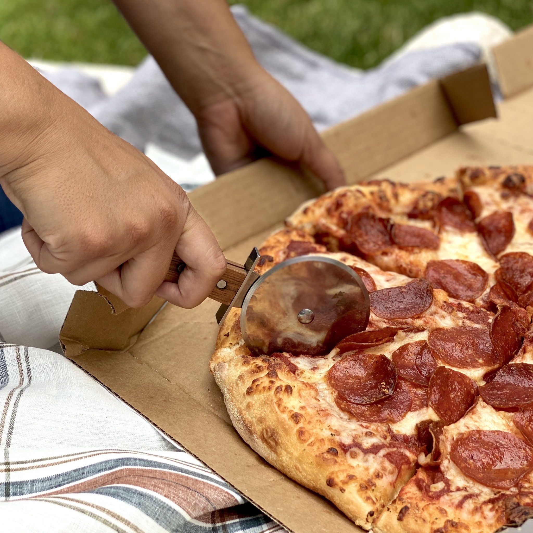 Morinoki Petite Pizza Cutter