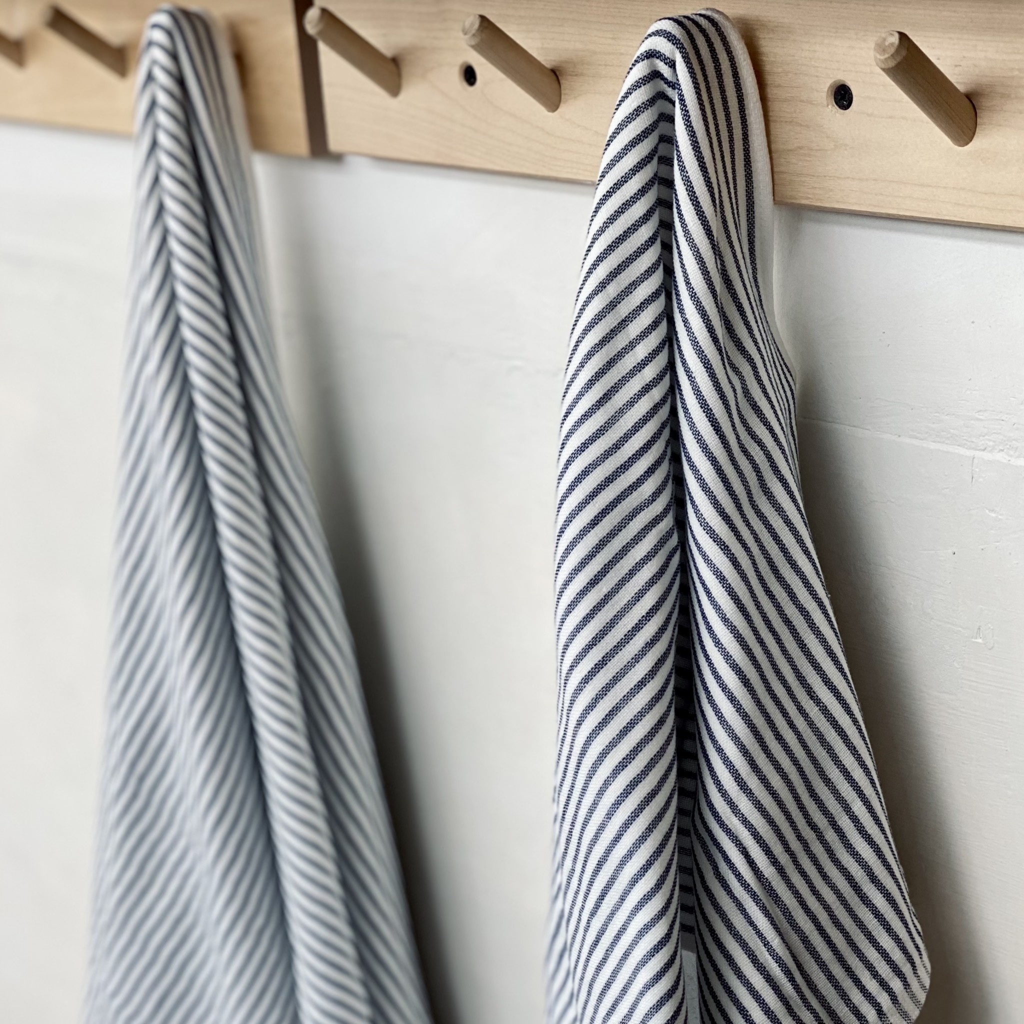 Shirt Stripe Hand Towel - Navy Breton Stripe