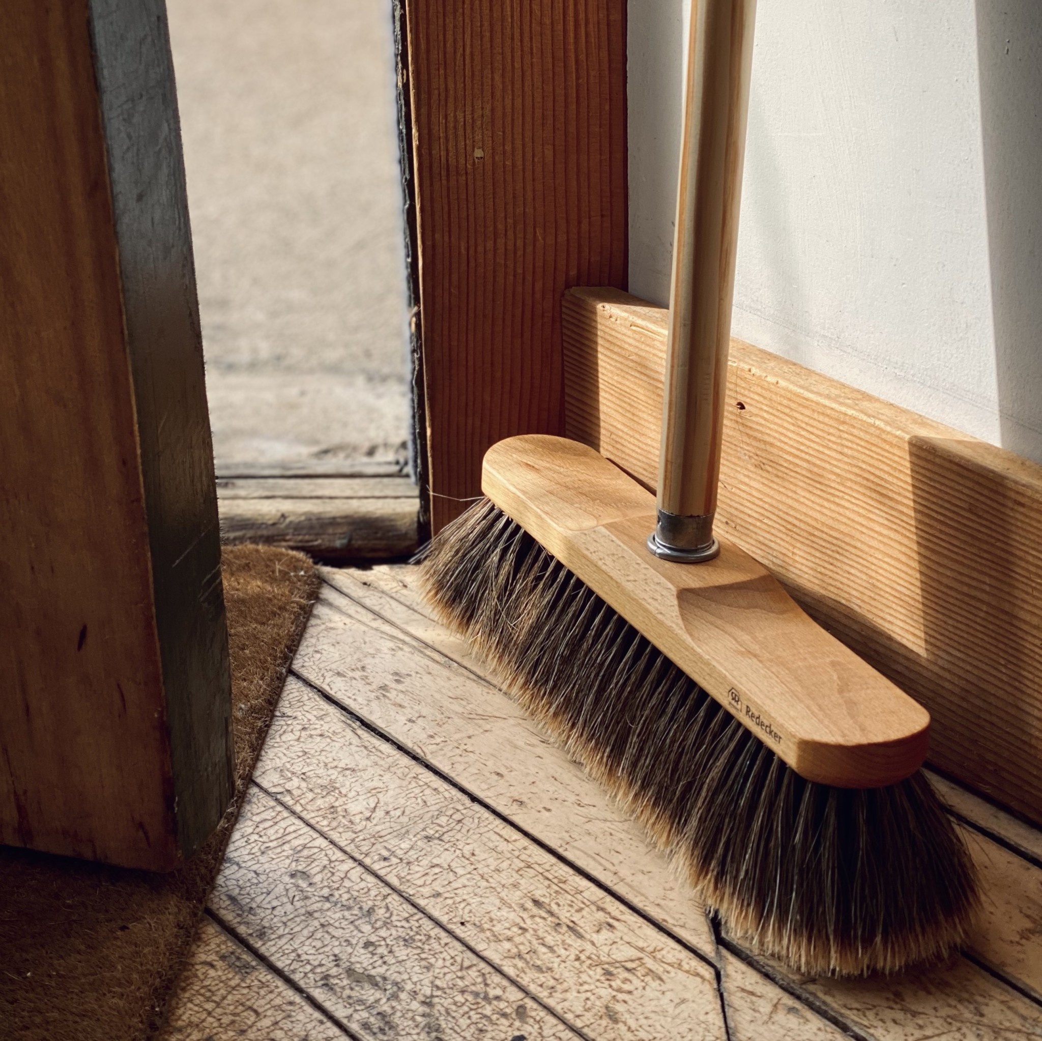 Ostheimer Toys Split Horsehair Indoor Broom - 11.75" x 4.5'