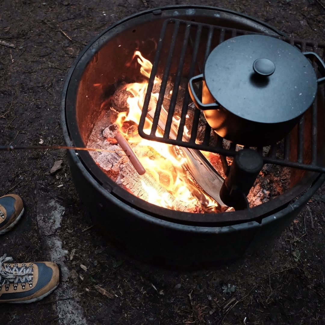 Real Living Black 5-Quart Non-Stick Rivet Handle Dutch Oven