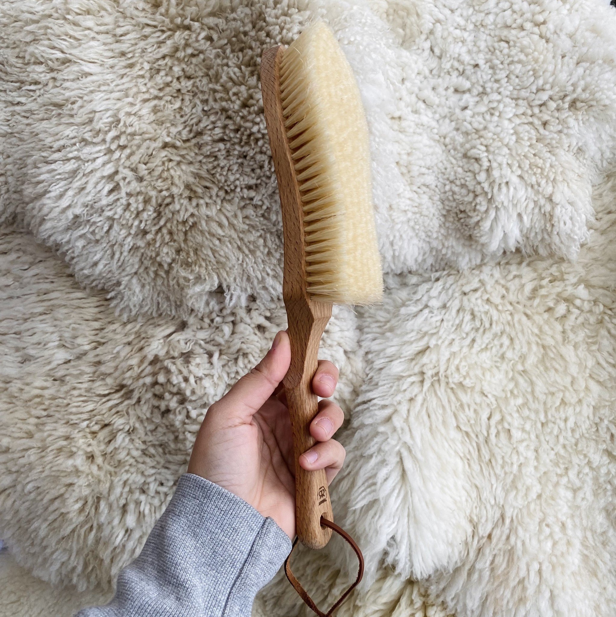 Beech Clothes Lint Brush with Handle