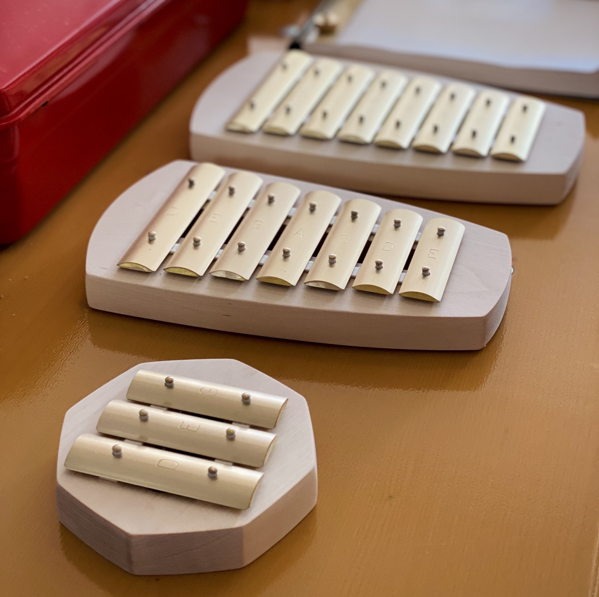 Auris Swedish Brass and Maple Glockenspiel - 3 Notes D-E-G