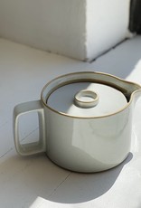Hasami Teapot - Gloss Grey - 40oz - 5 1/2" x 4"