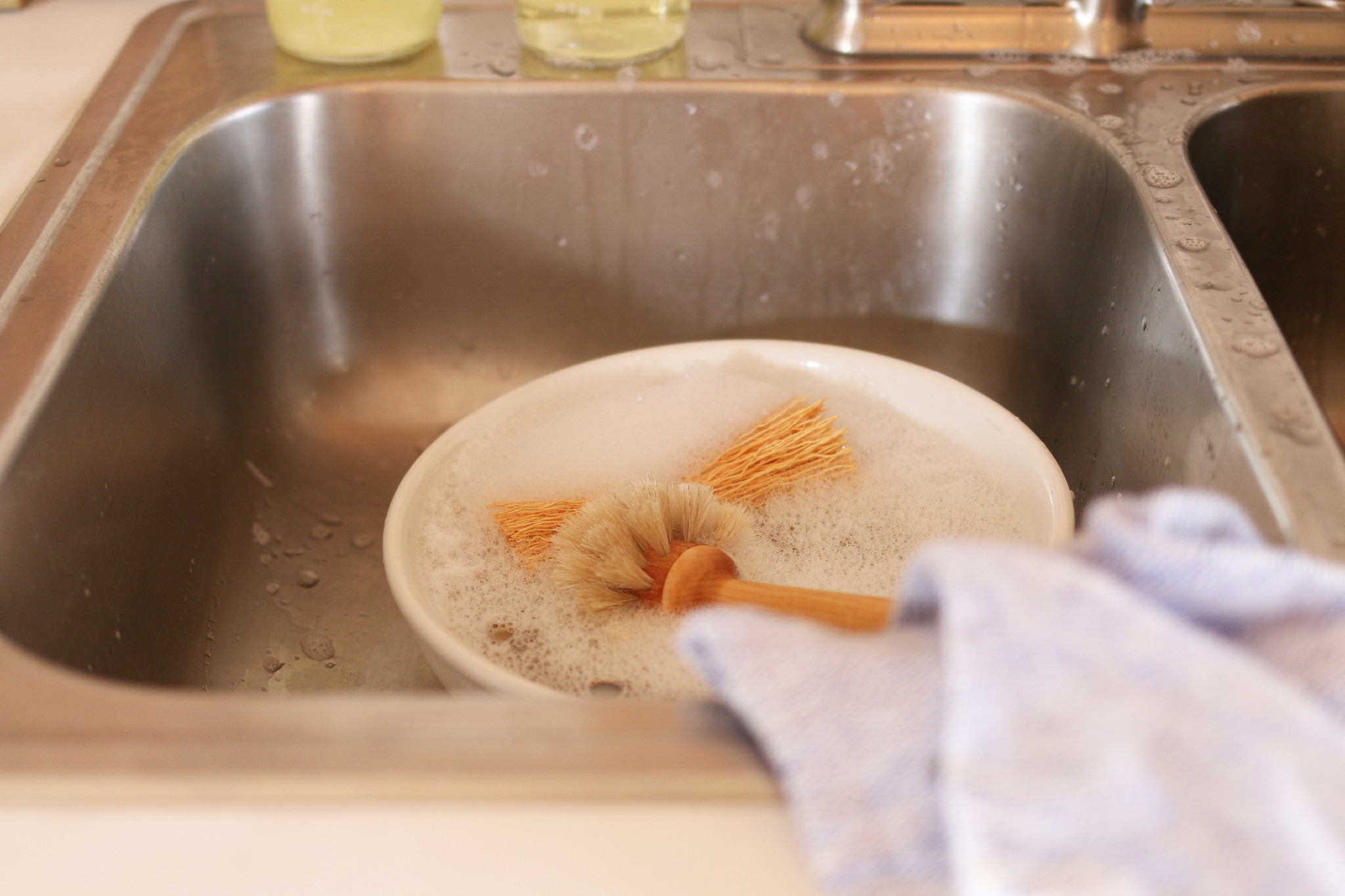 Why The $#%& Can't He Wash The Dishes?! The Chores That Can Sink A  Relationship : The Salt : NPR