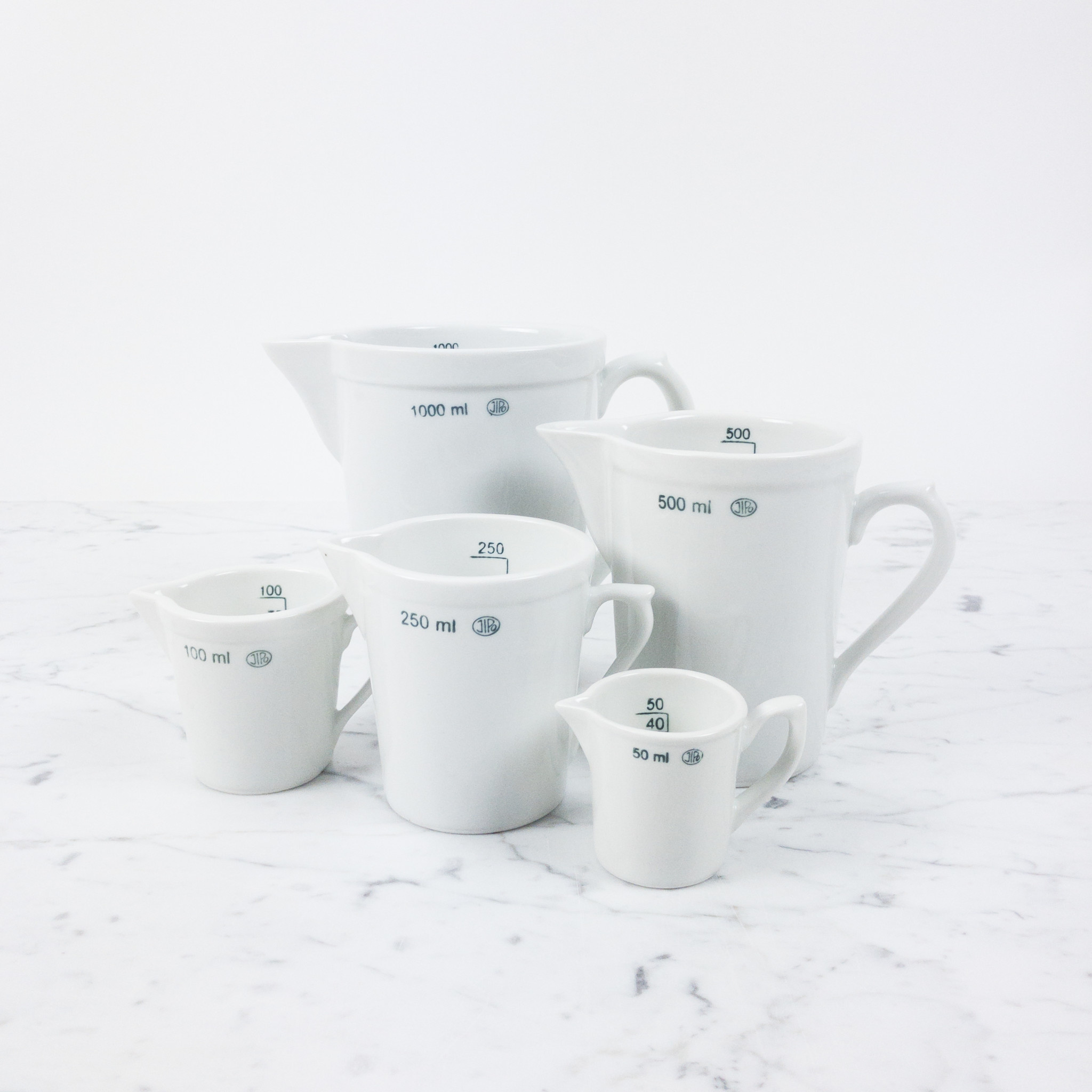 Jizerska Laboratory Porcelanka Laboratory Porcelain Heavy Handled Pitcher - 50 ml
