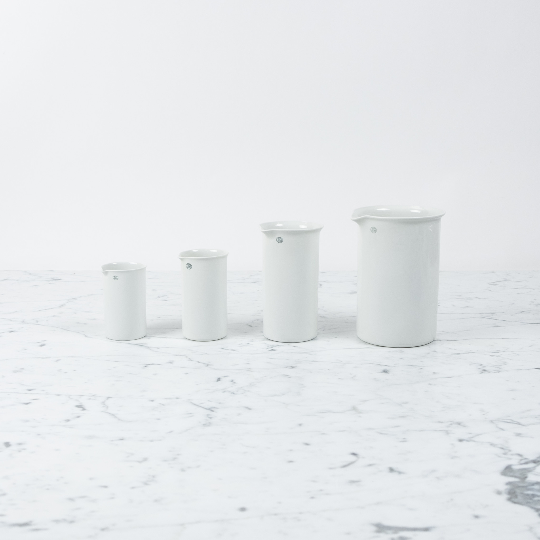 Jizerska Laboratory Porcelanka Laboratory Porcelain Slim Beaker with Spout - 226/1 - 2 x 3.5"