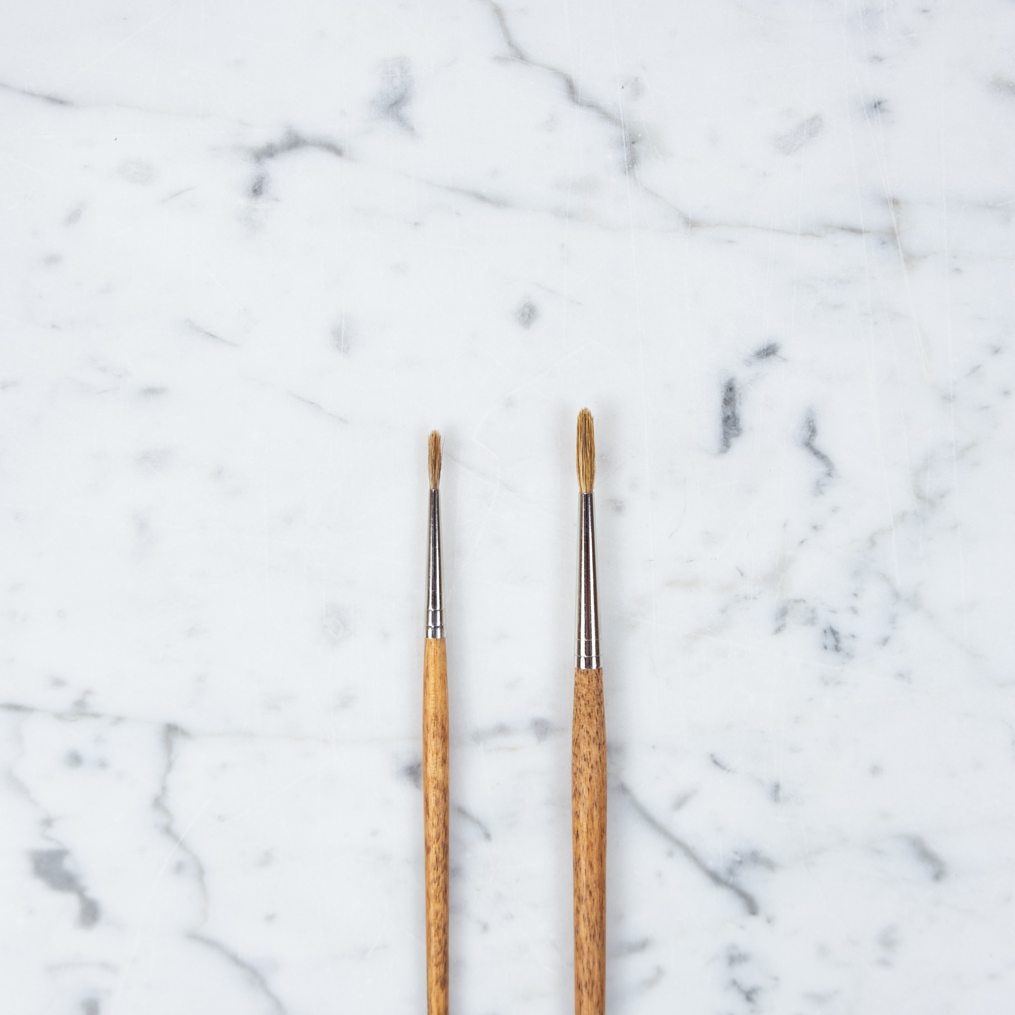 Brown Paintbrush with Cow Hair - Size 04 Round