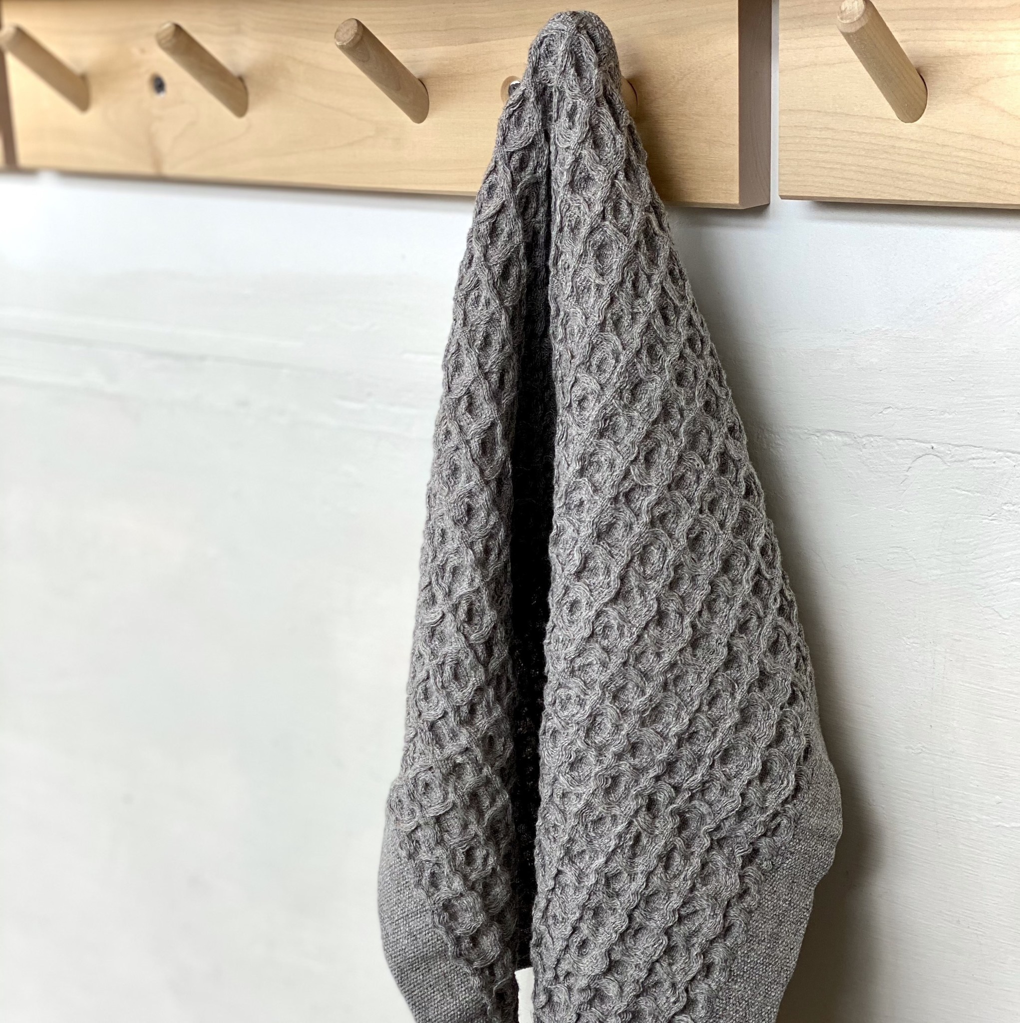 Lattice Linen Waffle Towel, Charcoal