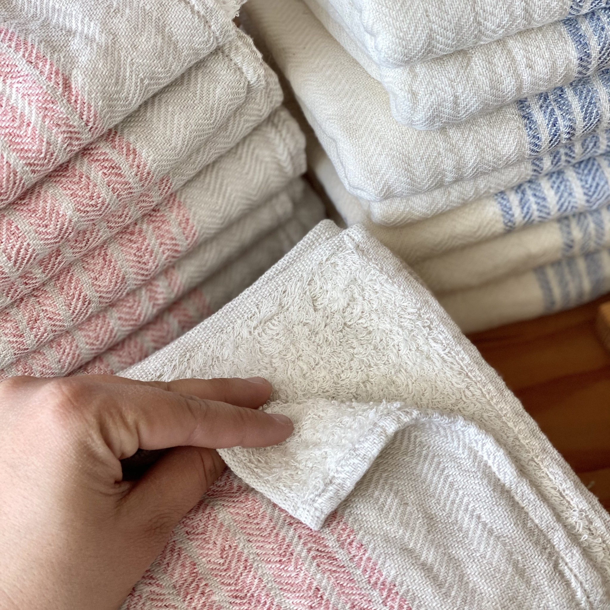 Japanese Flax Line Towels - Pink + Beige