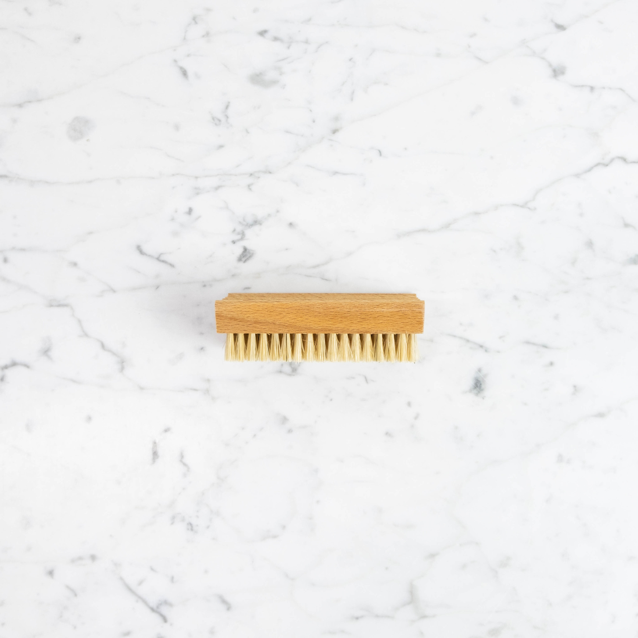 Beechwood Bristle Nail Brush with Soap Dish