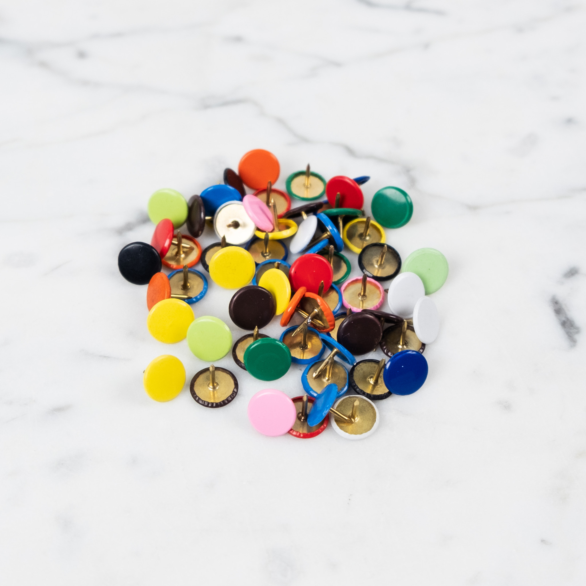 Leone Dell’Era Leone Pushpins - Assorted Rainbow Colors - 100 Count